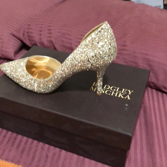 Shoe - Picture 3 of 4